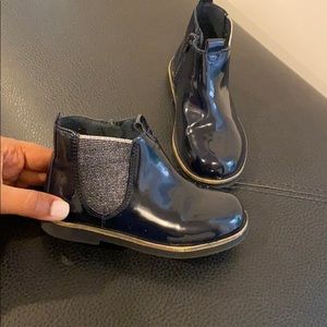 Zara baby Euro size 23 booties. Dark navy blue.